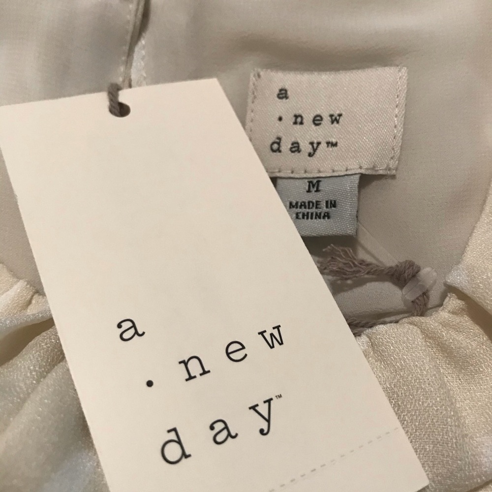 NWT a . new day top - Picture 7 of 8